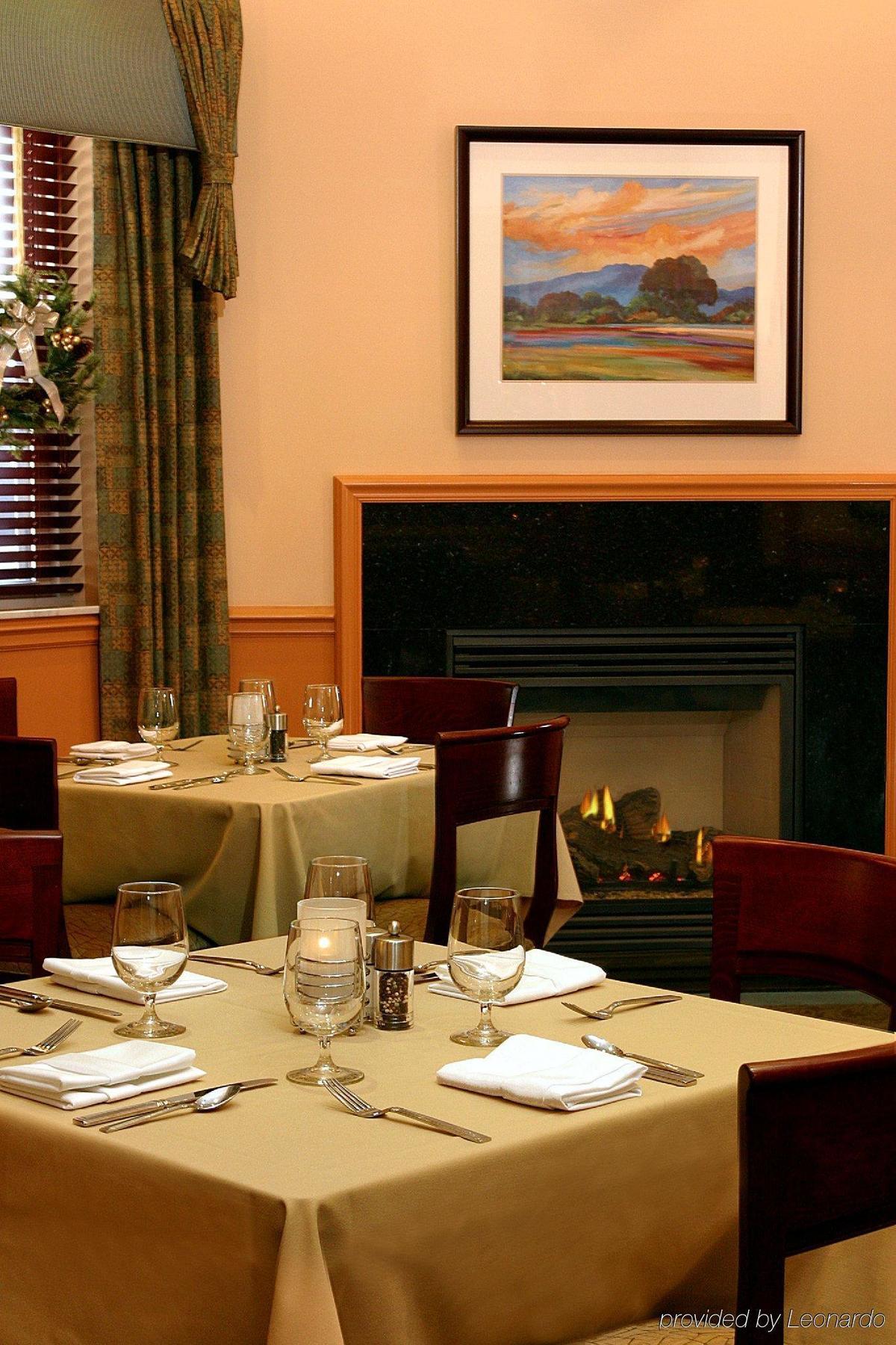 Ramada By Wyndham Milwaukee Hotel Restaurante foto